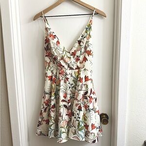 Essue Floral Surplice Mini Dress size Small